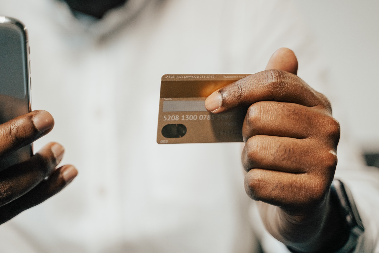 A customer paying with a bank card